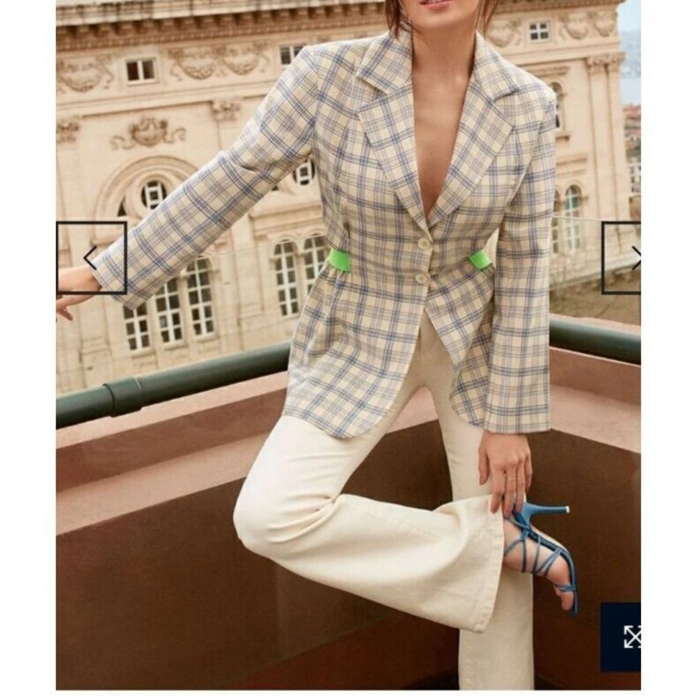Nocturne‎ Blazer Women's Size 36 Blue Green Plaid with Cutout